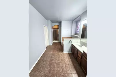 5513 Grenada Drive, Fort Worth, TX 76119 - Photo 18