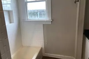826 N Bishop Ave, Dallas, TX 75208 - Photo 8