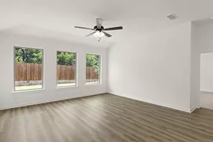 9309 Shadow Trl, Little Elm, TX 76227 - Photo 10