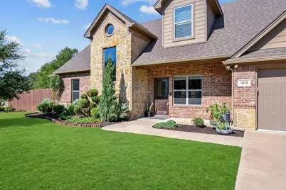 305 Donna Circle, Granbury, TX 76049 - Photo 2