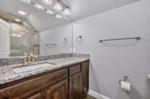 305 Donna Cir, Granbury, TX 76049 - Photo 26