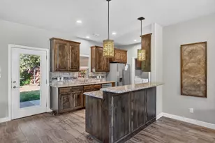 305 Donna Cir, Granbury, TX 76049 - Photo 12
