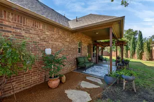 305 Donna Cir, Granbury, TX 76049 - Photo 32