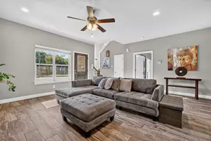 305 Donna Cir, Granbury, TX 76049 - Photo 6