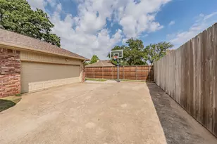 7317 Tipperary Ct, North Richland Hills, TX 76182 - Photo 4