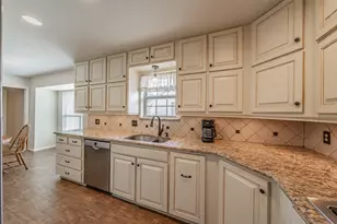 7317 Tipperary Ct, North Richland Hills, TX 76182 - Photo 12