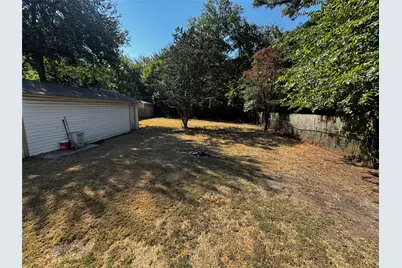 111 Atkinson Drive, Sherman, TX 75092 - Photo 10