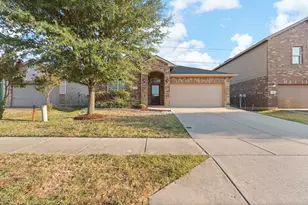 1105 Sierra Blanca Dr, Fort Worth, TX 76028 - Photo 2