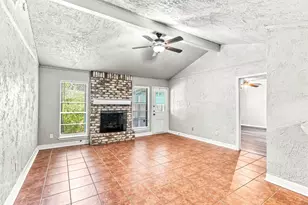 2005 Yorktown Ct S, League City, TX 77573 - Photo 6