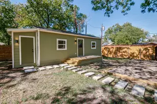 2433 Southwood Dr, Dallas, TX 75233 - Photo 28