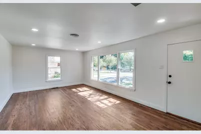 2433 Southwood Drive, Dallas, TX 75233 - Photo 4