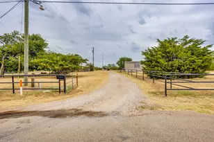 7500 County Rd 912, Joshua, TX 76058 - Photo 6