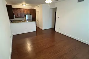 910 Fannin, Denton, TX 76201 - Photo 2