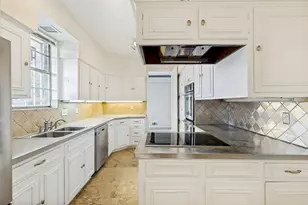 9133 Boedeker Cir, Dallas, TX 75225 - Photo 8