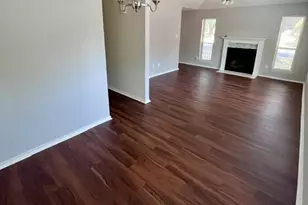 3013 Clover Ln, Euless, TX 76039 - Photo 4