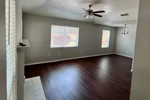 3013 Clover Ln, Euless, TX 76039 - Photo 6