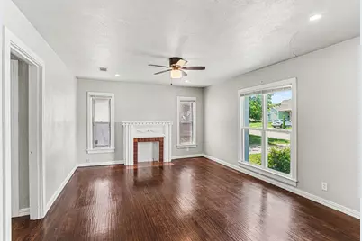 1108 E Robert Street, Fort Worth, TX 76104 - Photo 6