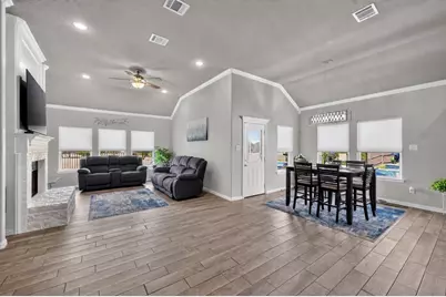7924 Wilson Cliff Court, White Settlement, TX 76108 - Photo 4