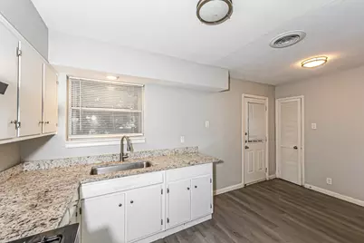 2814 Sequoia Lane, Arlington, TX 76010 - Photo 2