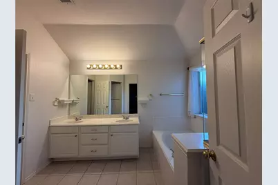 5016 San Jacinto Drive, Haltom City, TX 76137 - Photo 10