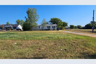 8913 Holly Road, Alvarado, TX 76009 - Photo 4