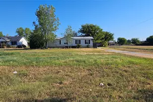 8913 Holly Rd, Alvarado, TX 76009 - Photo 4