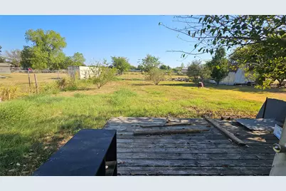 8913 Holly Road, Alvarado, TX 76009 - Photo 14