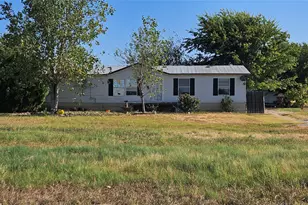 8913 Holly Rd, Alvarado, TX 76009 - Photo 1