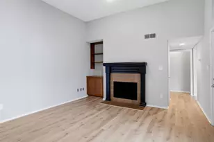 636 Bellaire Dr, Hurst, TX 76053 - Photo 6