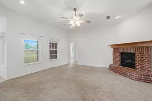 400 S College St, Pilot Point, TX 76258 - Photo 32