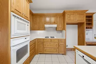 400 S College St, Pilot Point, TX 76258 - Photo 10