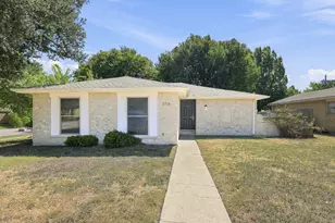 2718 Oakmont Dr, Lancaster, TX 75134 - Photo 1