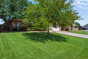 732 Countryside Dr, Aubrey, TX 76227 - Photo 36