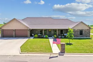 820 Fleitman Dr, Muenster, TX 76252 - Photo 1