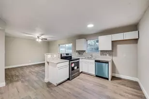 2436 Dancy Dr N, Fort Worth, TX 76131 - Photo 8