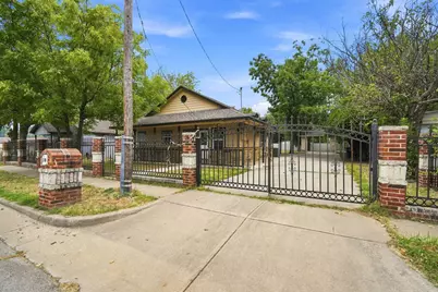 1103 Chase Avenue, Cleburne, TX 76031 - Photo 2