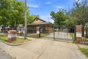 1103 Chase Ave, Cleburne, TX 76031 - Photo 2