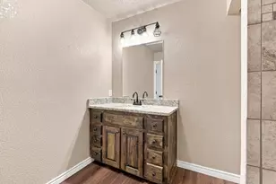 1103 Chase Ave, Cleburne, TX 76031 - Photo 28