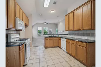 9421 Links Fairway Drive, Rowlett, TX 75089 - Photo 8
