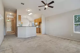 9421 Links Fairway Dr, Rowlett, TX 75089 - Photo 2