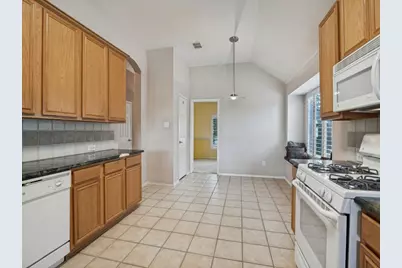 9421 Links Fairway Drive, Rowlett, TX 75089 - Photo 10