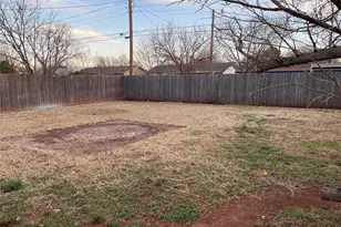 3231 Ivy Ln, Abilene, TX 79603 - Photo 12