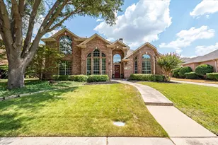 2644 Newcastle Dr, Carrollton, TX 75007 - Photo 2
