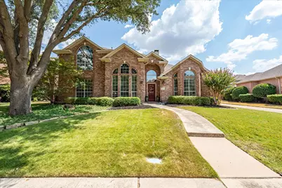 2644 Newcastle Drive, Carrollton, TX 75007 - Photo 2