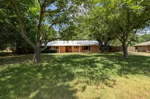 4270 Sir Lancelot Cir, Midlothian, TX 76065 - Photo 2