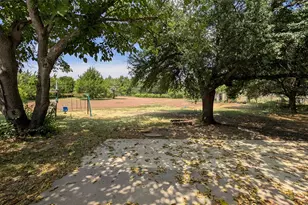 4270 Sir Lancelot Cir, Midlothian, TX 76065 - Photo 26