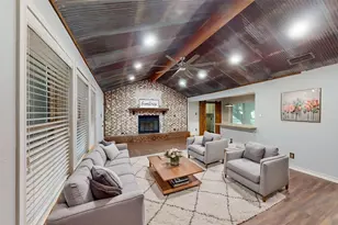 4270 Sir Lancelot Cir, Midlothian, TX 76065 - Photo 4