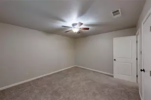 4270 Sir Lancelot Cir, Midlothian, TX 76065 - Photo 10