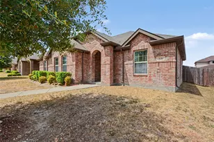 2126 Fair Weather Dr, Lancaster, TX 75146 - Photo 4