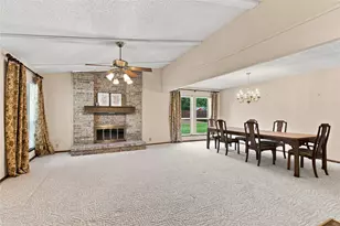 1519 Cardinal Cir, Lewisville, TX 75067 - Photo 2